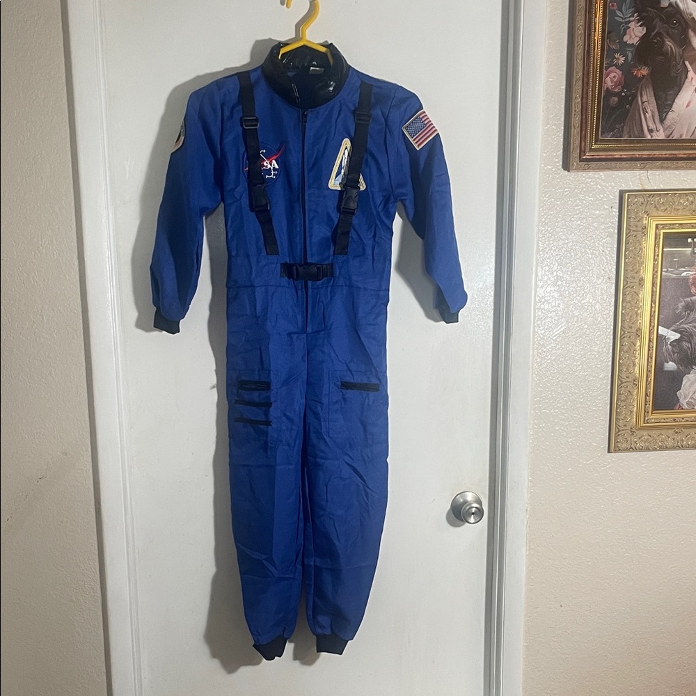 Astronaut costume
